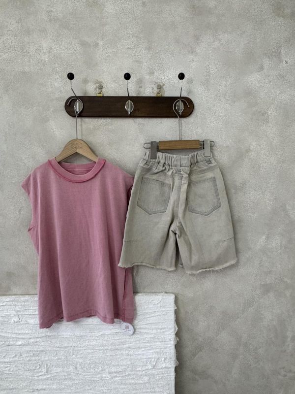 帥氣粉水洗作舊外縫線不收邊背心 