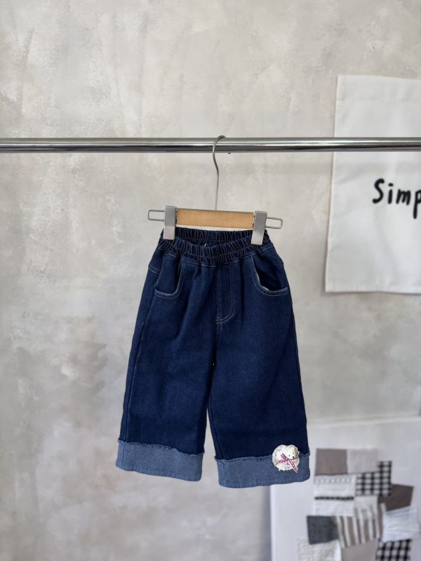 褲腳立體小熊翻摺薄絨牛仔褲 