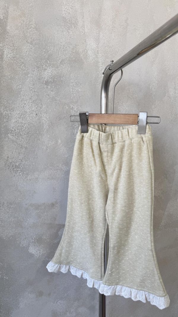 春夏款！碎花蕾絲花邊薄微喇叭長褲 