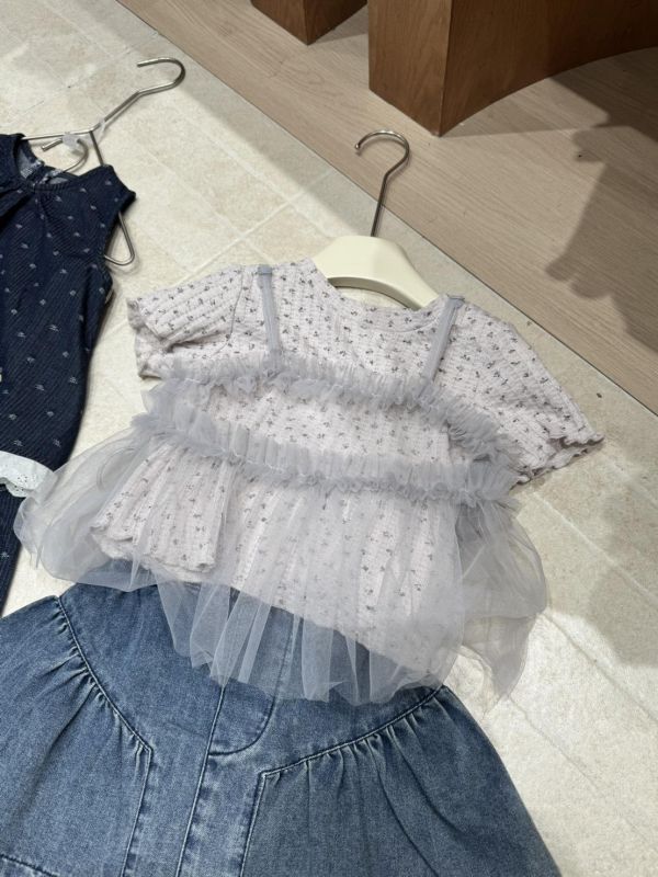 兩件套！蕭水～碎花Ｔ美美罩衫套裝 