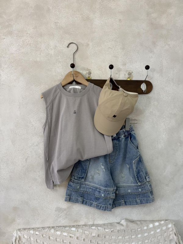 男孩的結構設計背心 