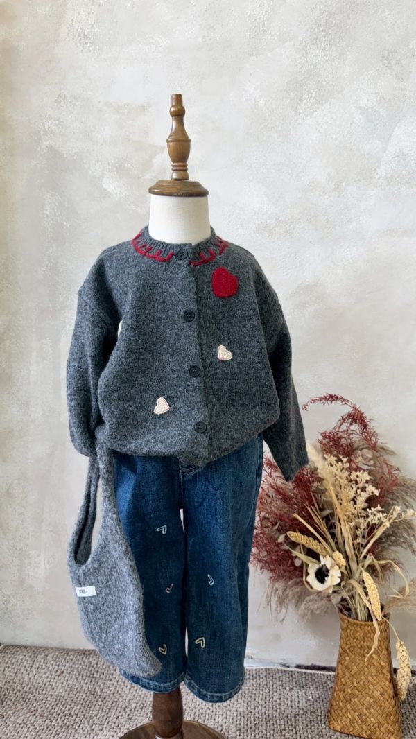 彩色愛心刺繡軟軟牛仔褲 