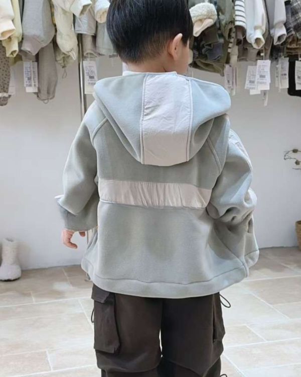 異材質拼接絨毛連帽外套 