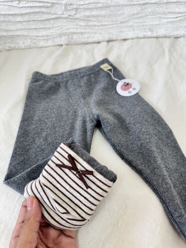 堆堆條紋灰色內搭褲 