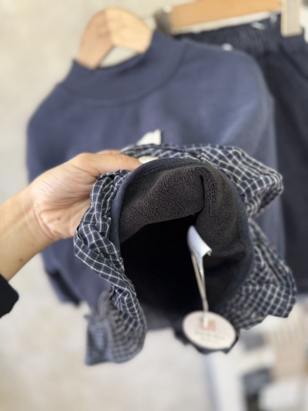 日系格紋拼接薄絨上衣 