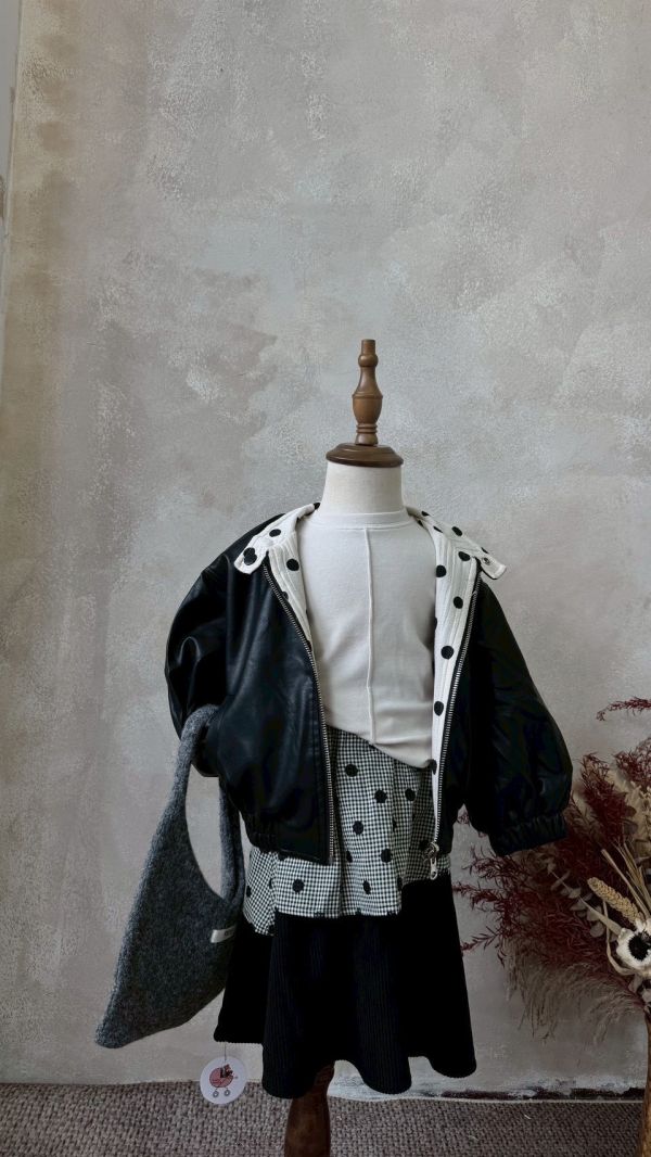 可雙面穿！可鹽可甜日系波點拉鍊經典皮外套 