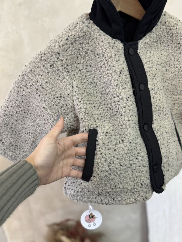 異材質拼接日系毛毛連帽外套 