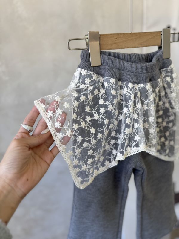 超美！蕾絲鉤花襯裙微喇叭長褲 
