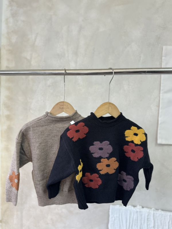 手足同款！日系花朵針織上衣 