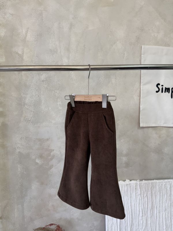 超百搭薄絨喇叭九分長褲 