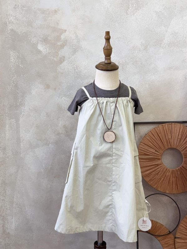 時髦甜酷工裝細肩連身裙(肩帶可調節) 