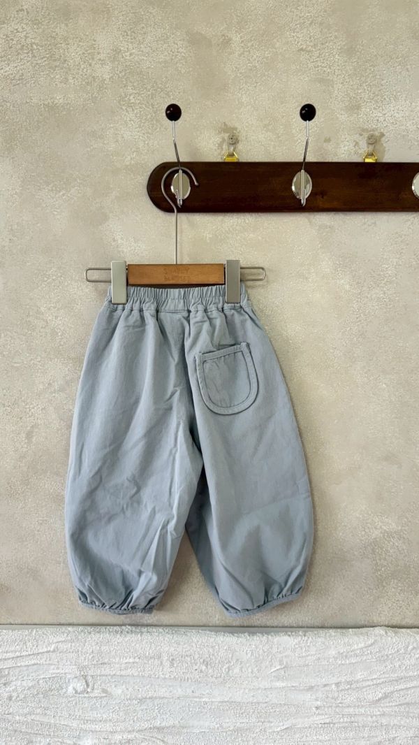 灰藍造型滾邊長褲 