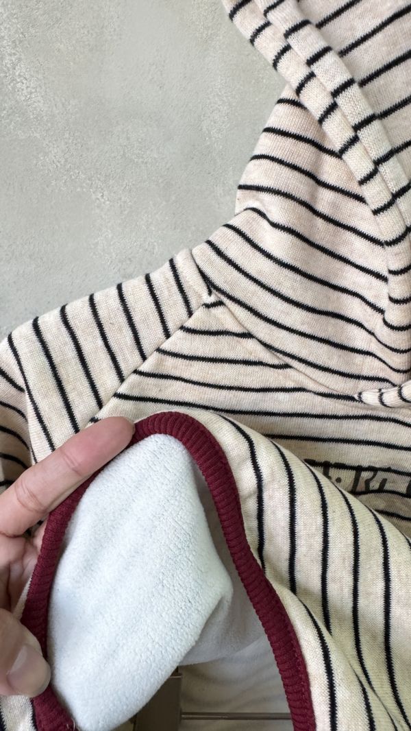 松果子條紋撞色滾邊連帽加絨上衣(版型偏小請帶大) 