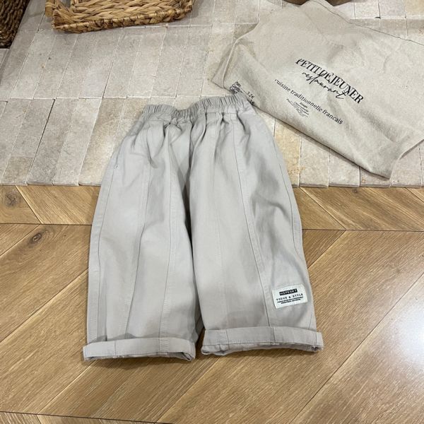 中性淺灰色小標休閒長褲 