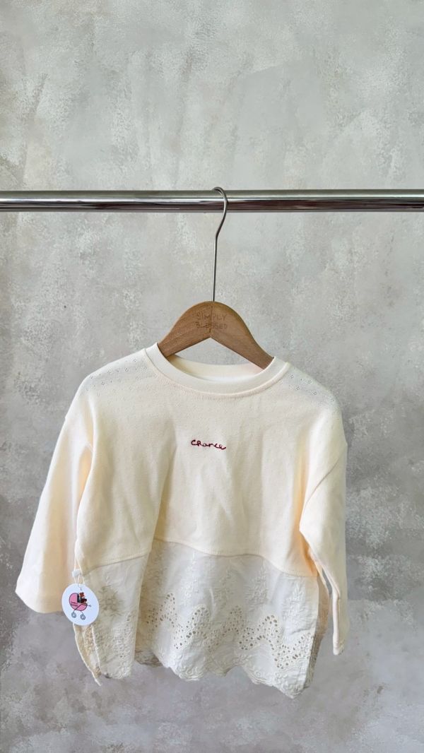 氣質蕾絲拼接刺繡上衣 