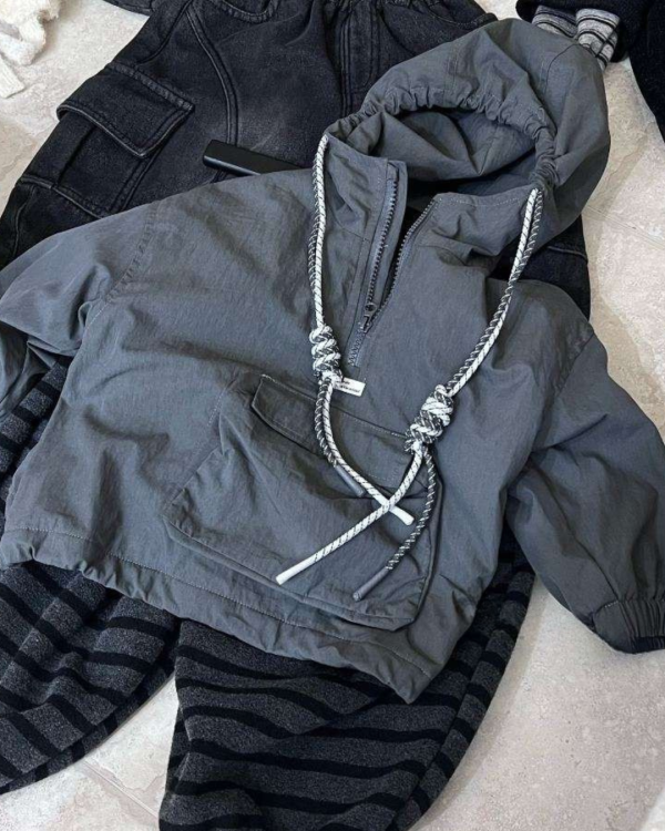 帥慘！山系運動風加厚衝鋒套頭外套/上衣 