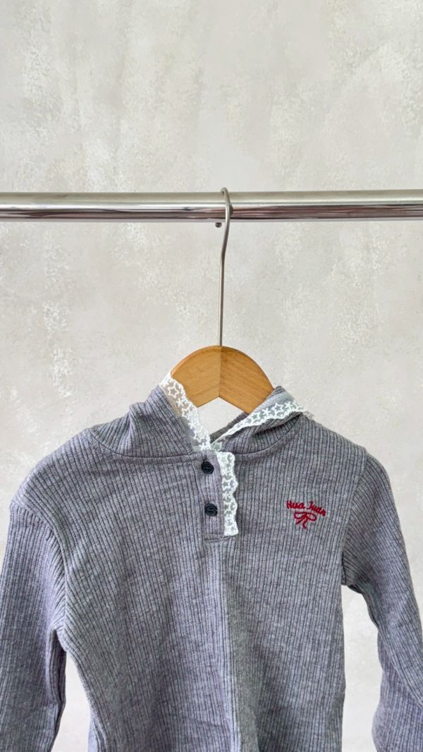 溫柔系蕾絲連帽開釦上衣 