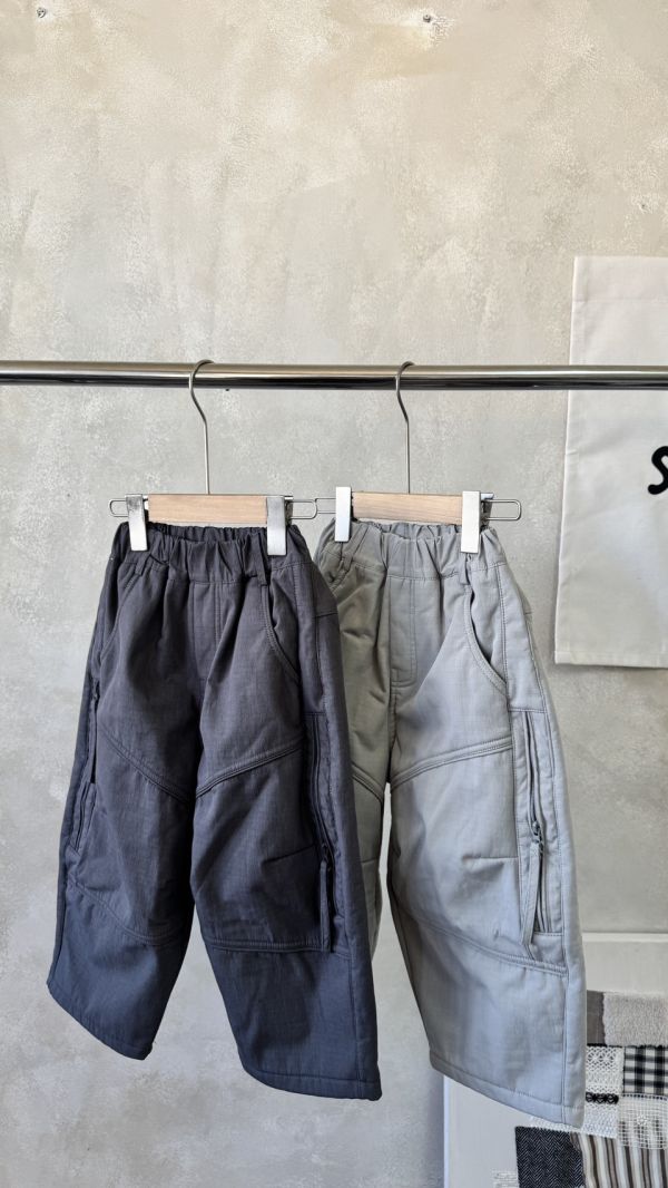 設計感帥！滑面布料拉鏈加絨長褲 