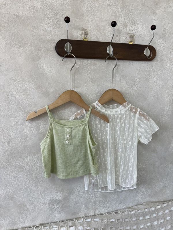 兩件套！清新綠吊帶蕾絲花花紗上衣套裝 