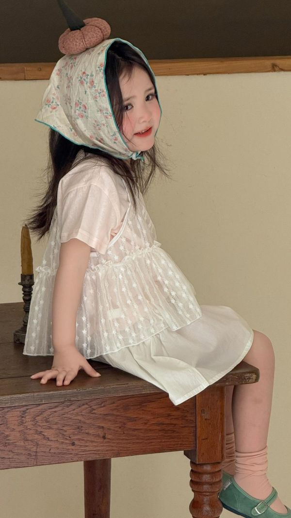 甜美紗紗小吊帶上衣兩件套 