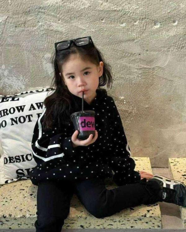 藏青星星條紋刷毛連帽大學T(實體是藏青色) 