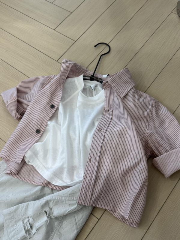 凹造型粉條紋薄襯衫 