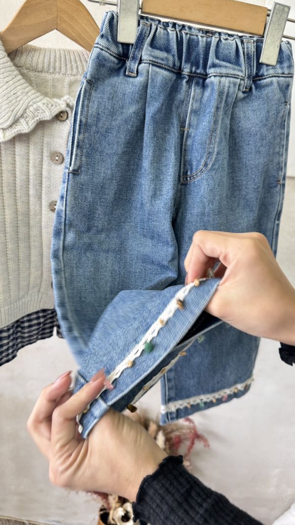 蕾絲花邊繽紛石頭掛飾牛仔褲 