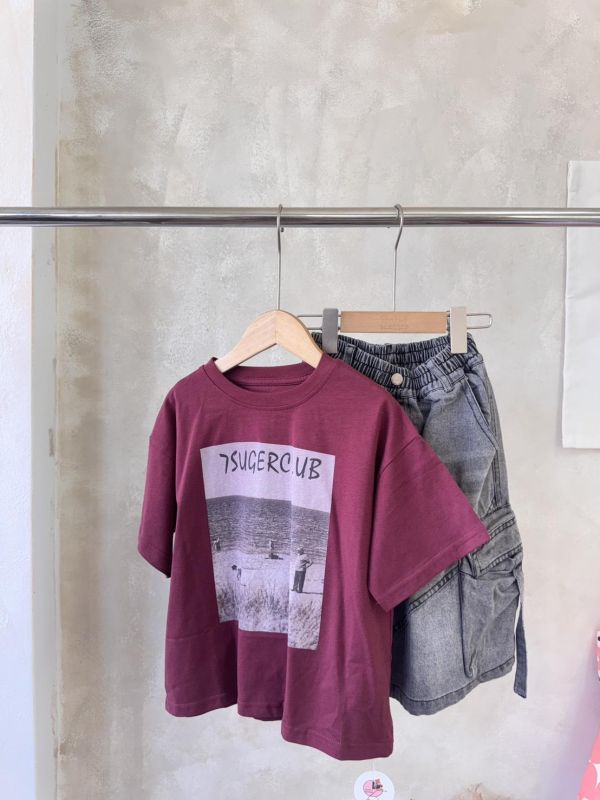 海灘舊照片印花暗紅短T 