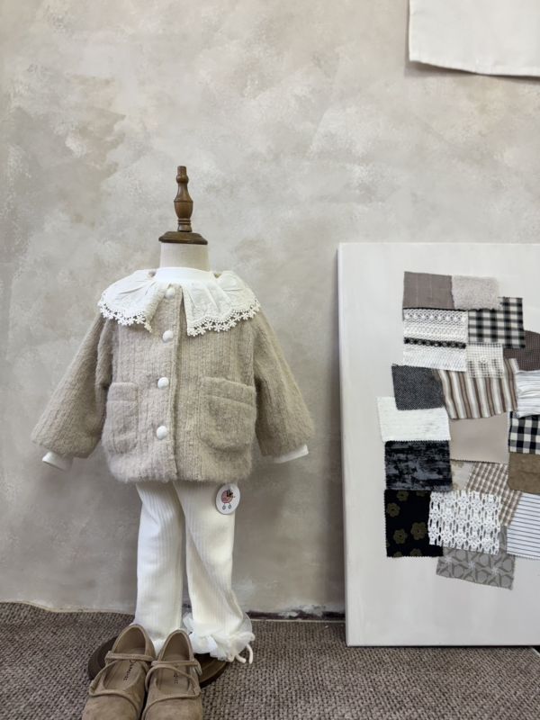 一眼心動！公主的蕾絲翻領毛呢加絨外套(手感超超好) 