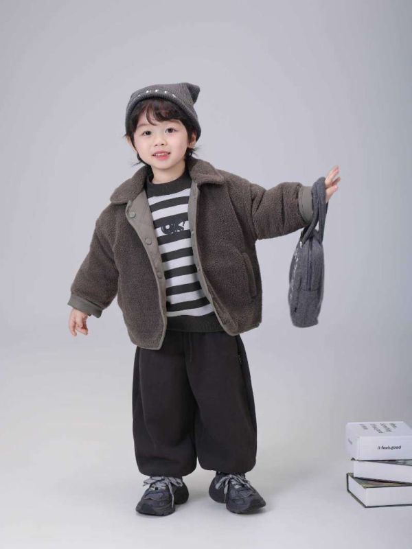 雙面穿！日系質感鋪棉保暖外套 