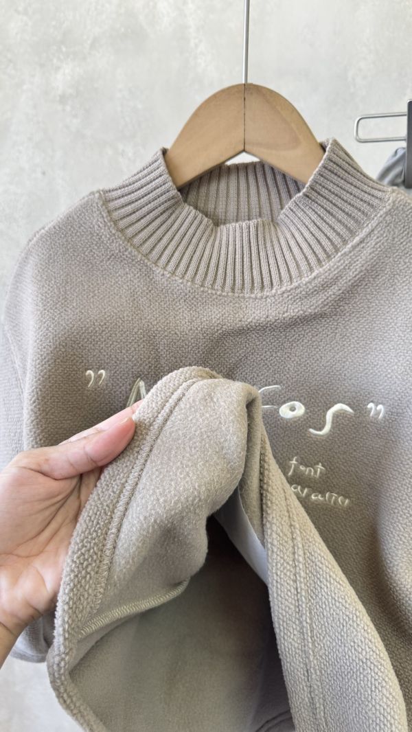 字母刺繡毛圈上衣 