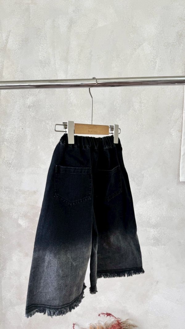 日系漸層刷色抽鬚寬牛仔褲 
