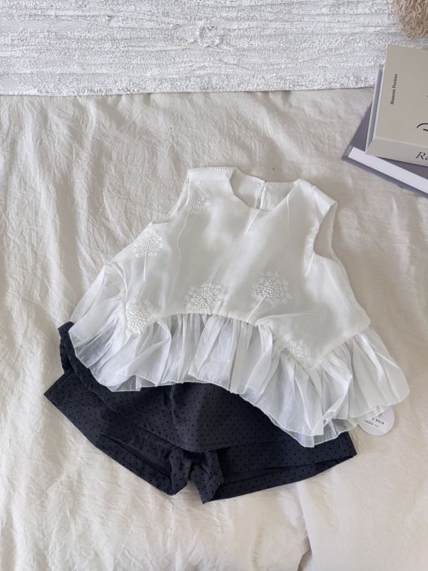 氣質傘擺刺繡娃娃背心 