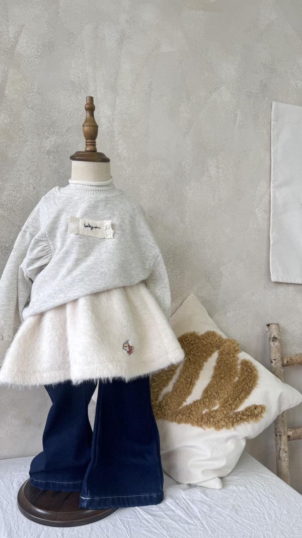 兩件套！臘腸狗狗毛短裙牛仔加絨喇叭長褲 