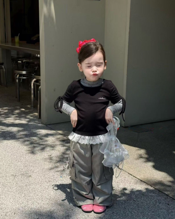 設計感拼接假兩件蕾絲抽繩薄款上衣 