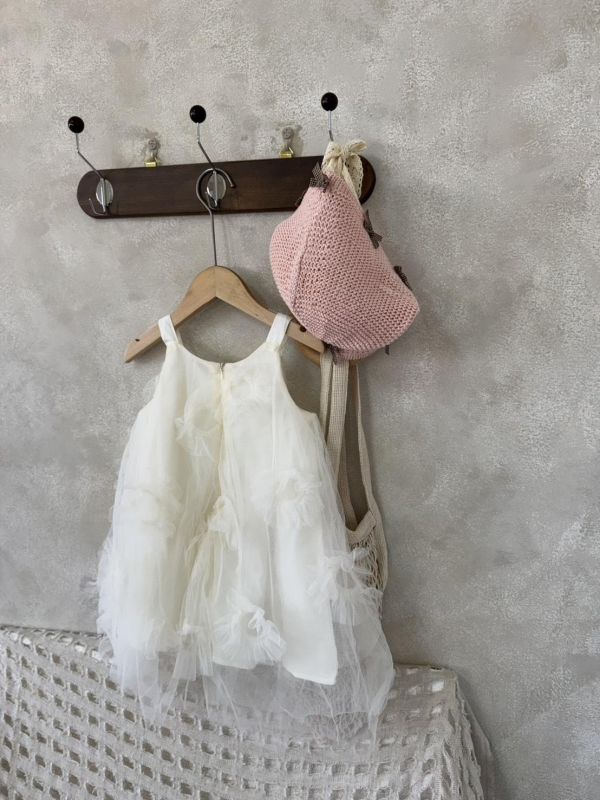 仙女的立體花花紗紗洋裝 