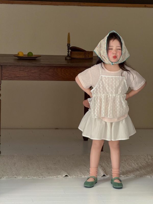 甜美紗紗小吊帶上衣兩件套 