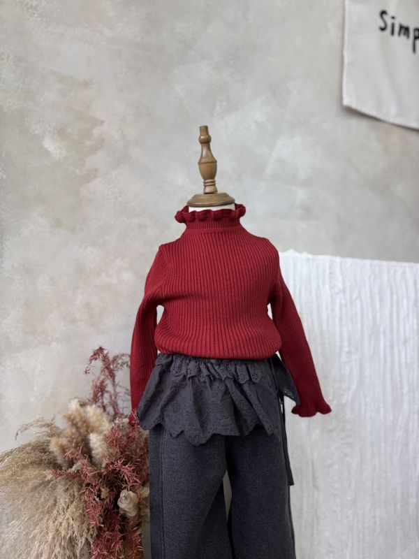 紅！經典坑條木耳邊針織上衣 