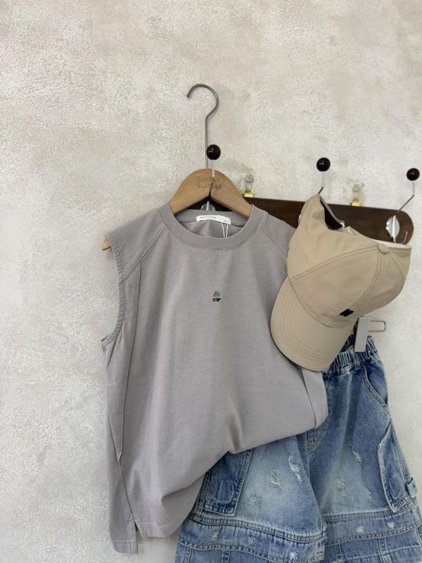 男孩的結構設計背心 