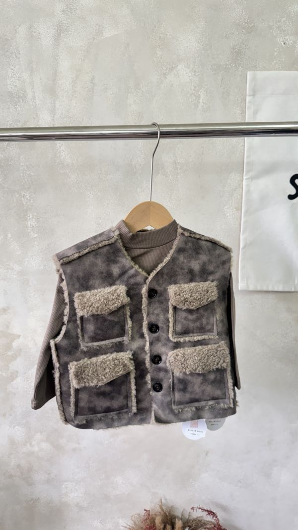 酷！刷色皮面內刷毛背心 