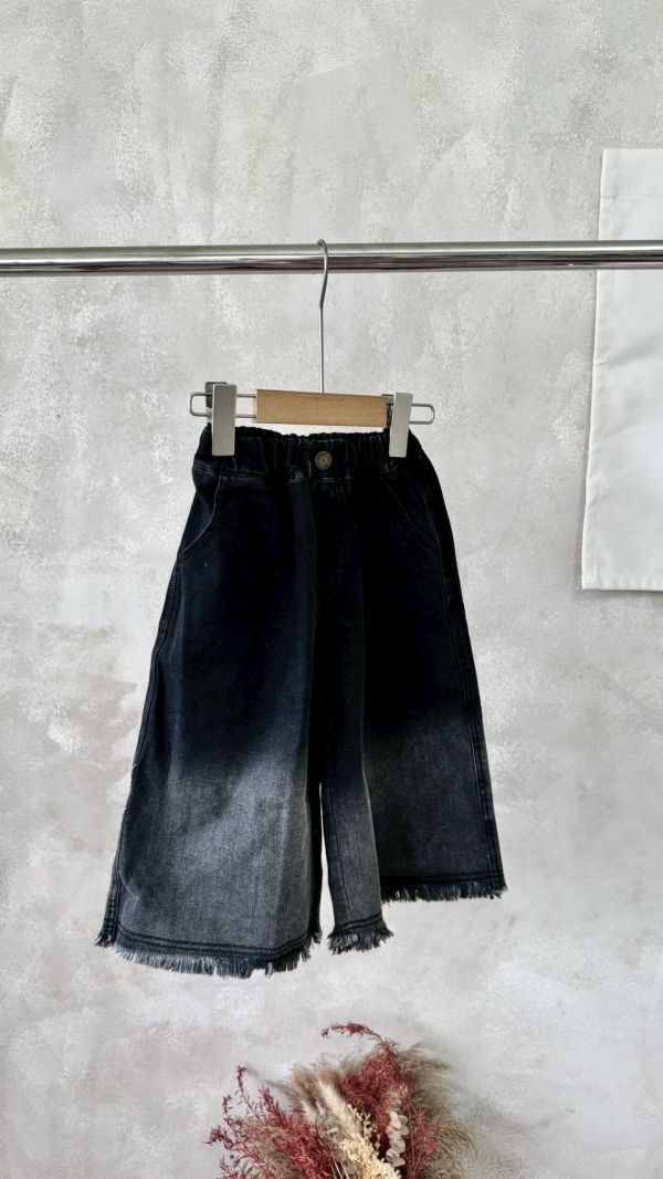 日系漸層刷色抽鬚寬牛仔褲 