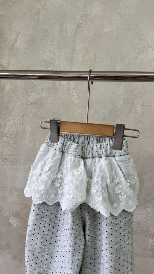超美蕾絲屁簾波點棉縮口長褲 