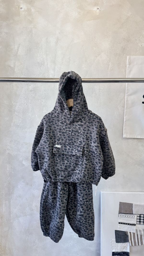 豹紋前口袋連帽加絨套裝 