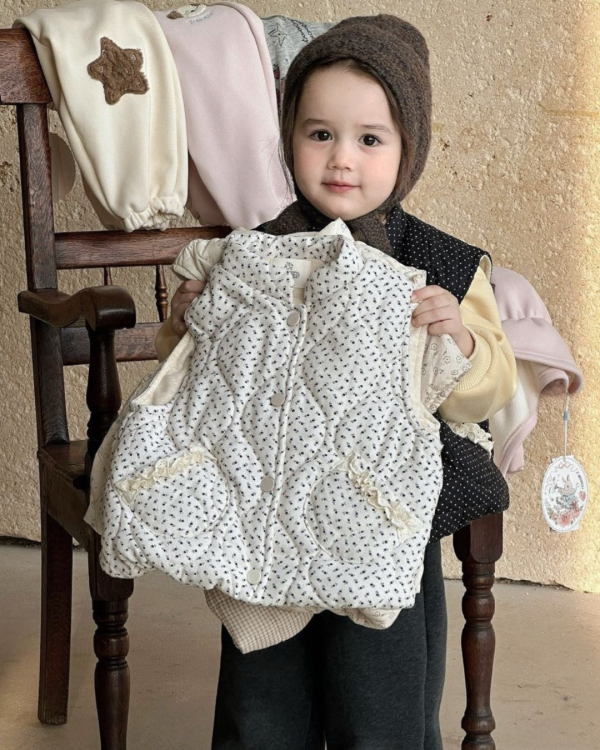 碎花蕾絲邊保暖背心 