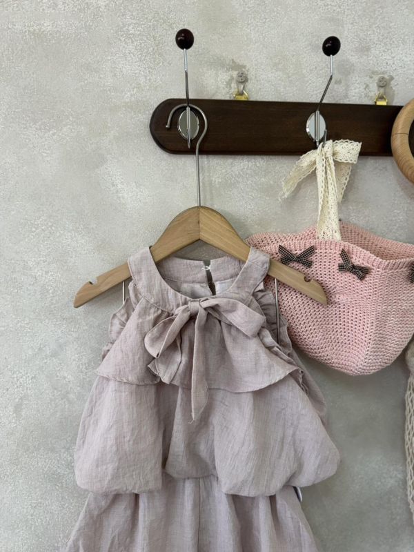 棉柔心動！削肩綁帶層次花苞褲套裝 