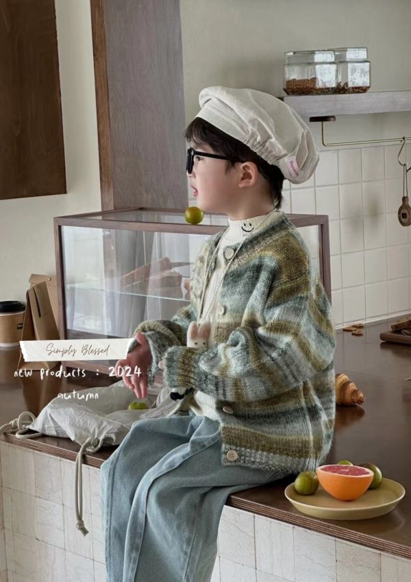 不刺刺漸層線條開襟毛衣外套 