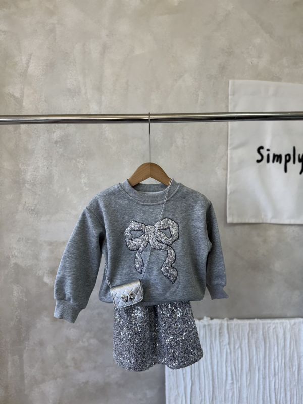 蝴蝶結亮片大學亮片短裙套裝(含銀色小包) 