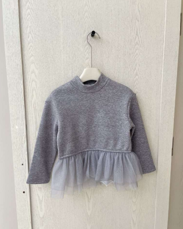 單穿疊穿都好看！精緻拼紗薄絨上衣 