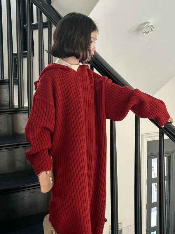 紅紅針織連帽連身長裙 