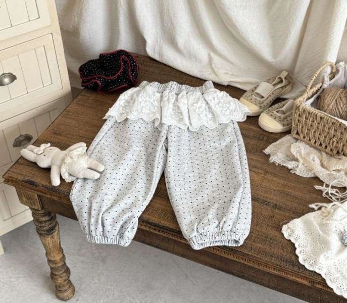 超美蕾絲屁簾波點棉縮口長褲 